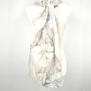 Echo 23 NYC Women's Grey Blue Floral Scarf One Size